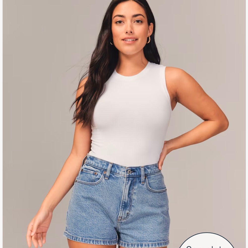 Curve Love High Rise Mom Short